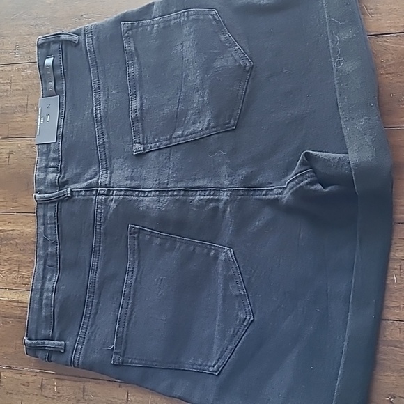 RISEN Black High Rise Rolled Up Shorts size 1XL - Picture 2 of 8